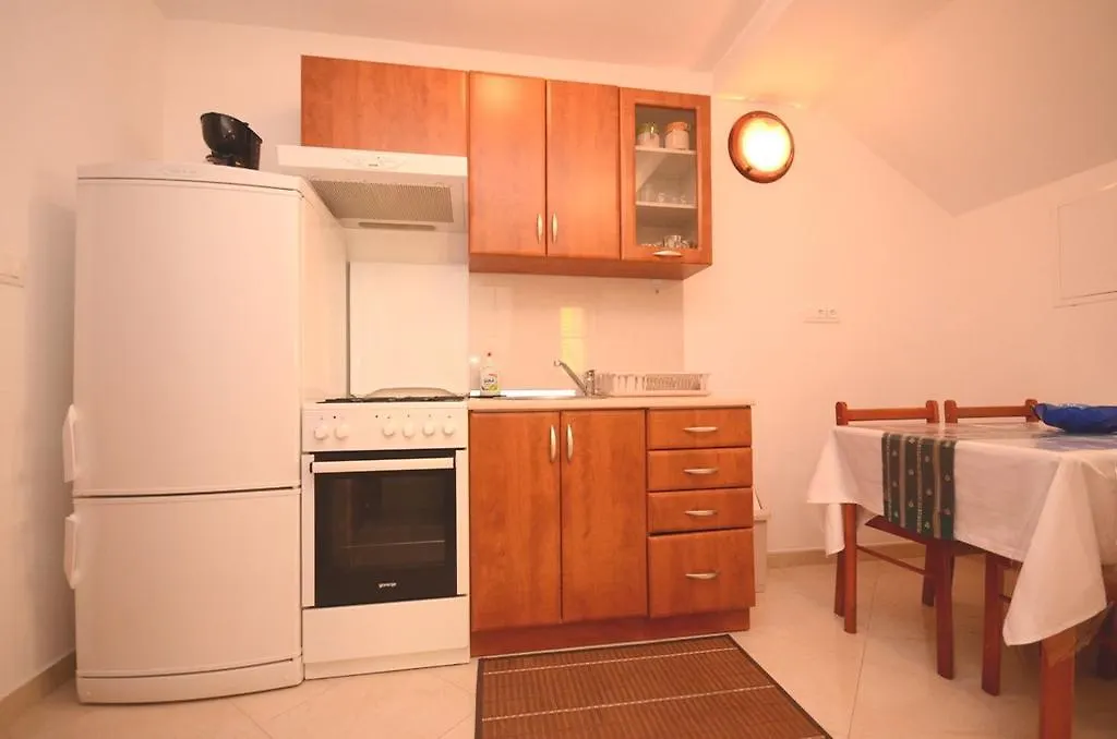 Apartments And Room Mirjana Rovinj 0*,